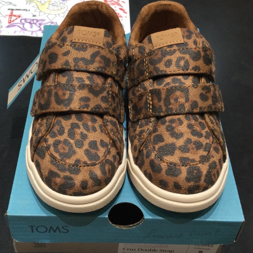 Kids TOMS Cruz Double Strap Color Brown Sugar Mini Leopard Print Multiple Sizes - Picture 5 of 6